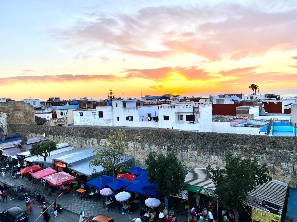 Soleado Apartamento Al Lado De La Preciosa Medina , A 3 Minutos De La Playa Andando I Asilah Esterno foto